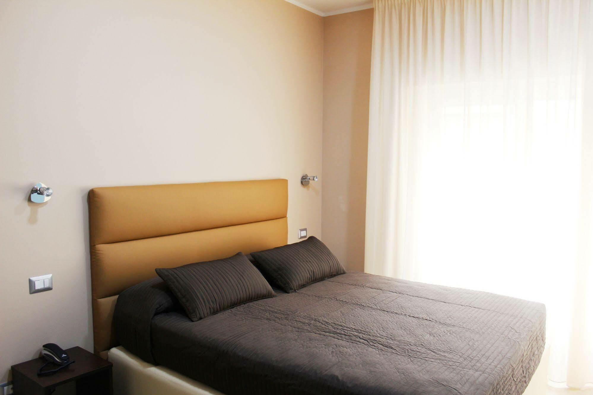 Hotel Gran Torino Рим Экстерьер фото